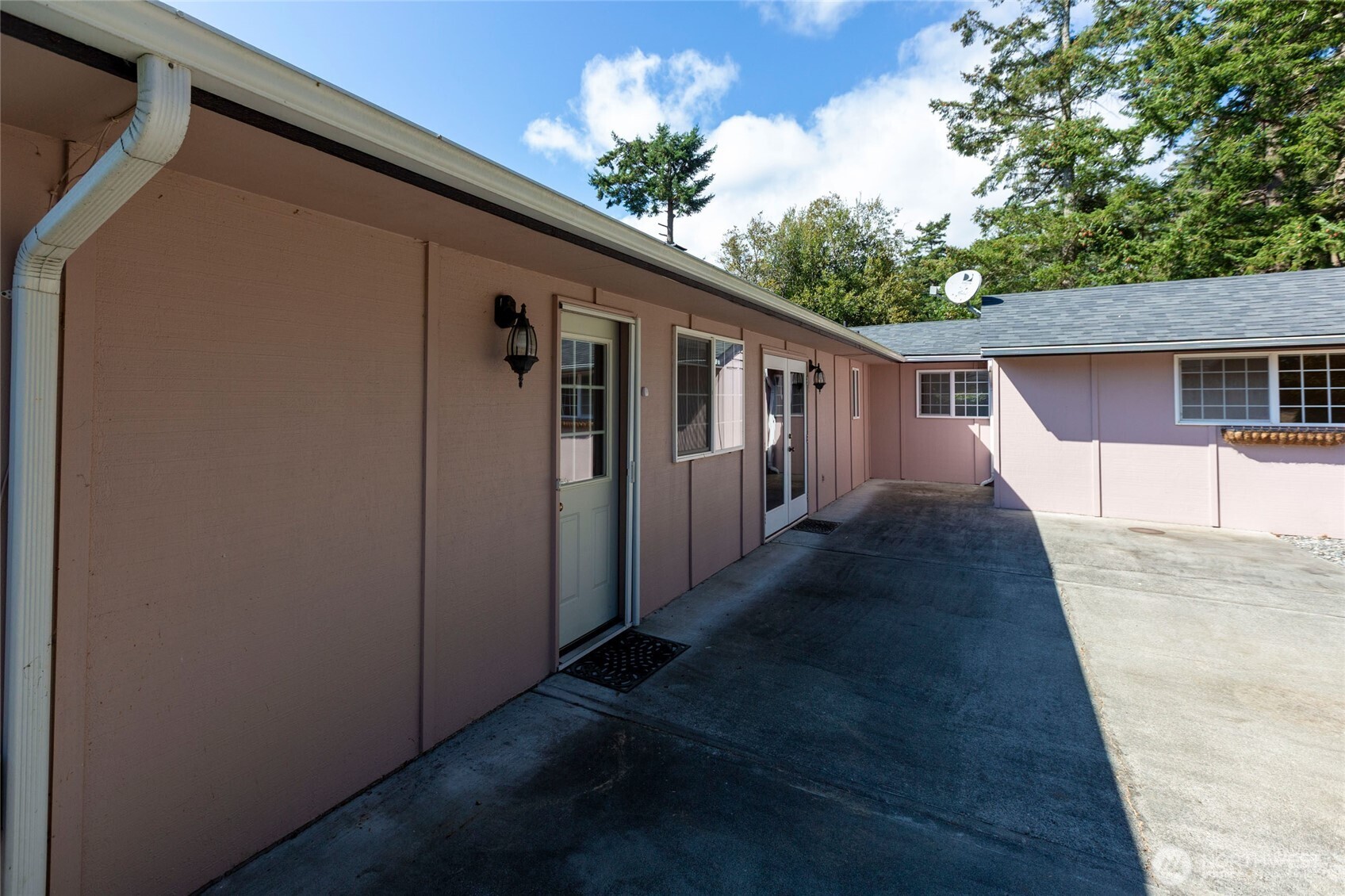 842 Treeline Drive Property Photo 27