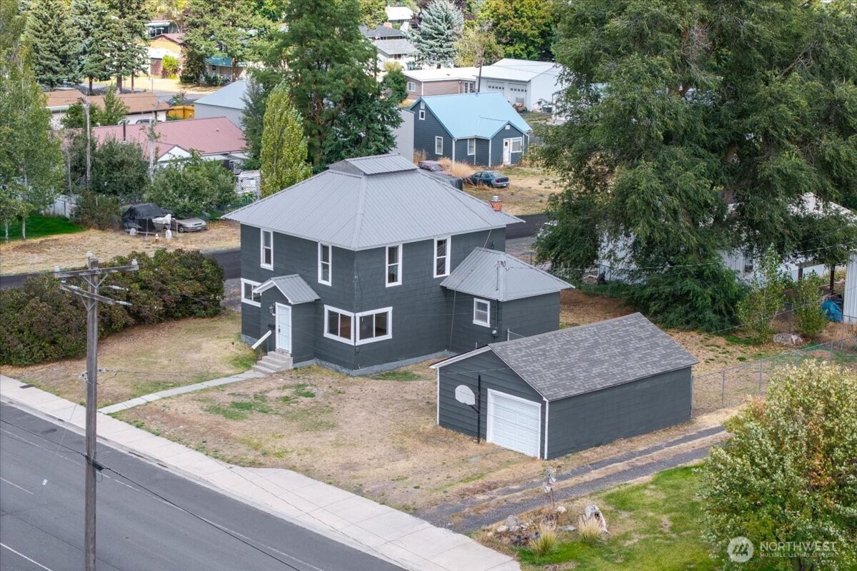 1201 5th Street Property Photo 3