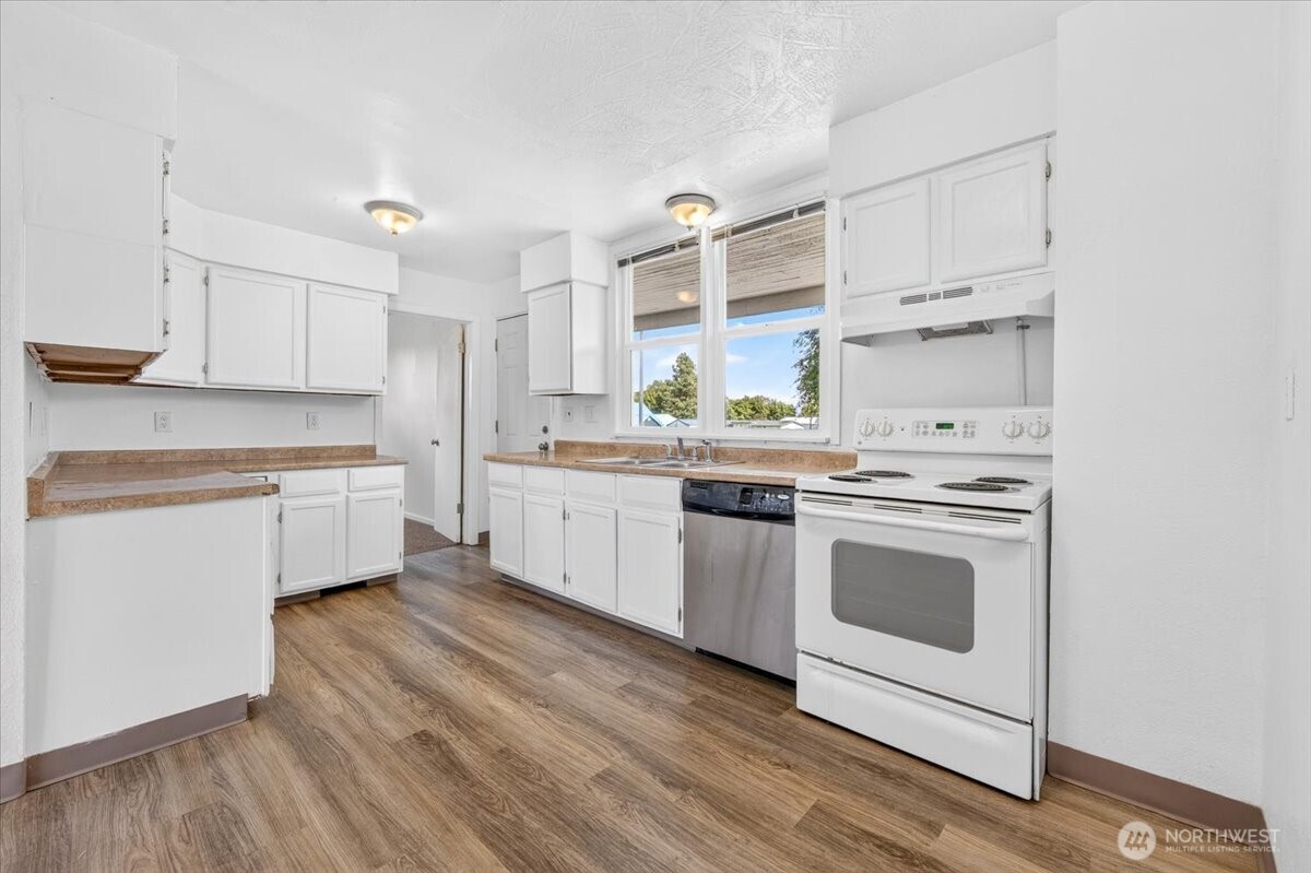 1201 5th Street Property Photo 9