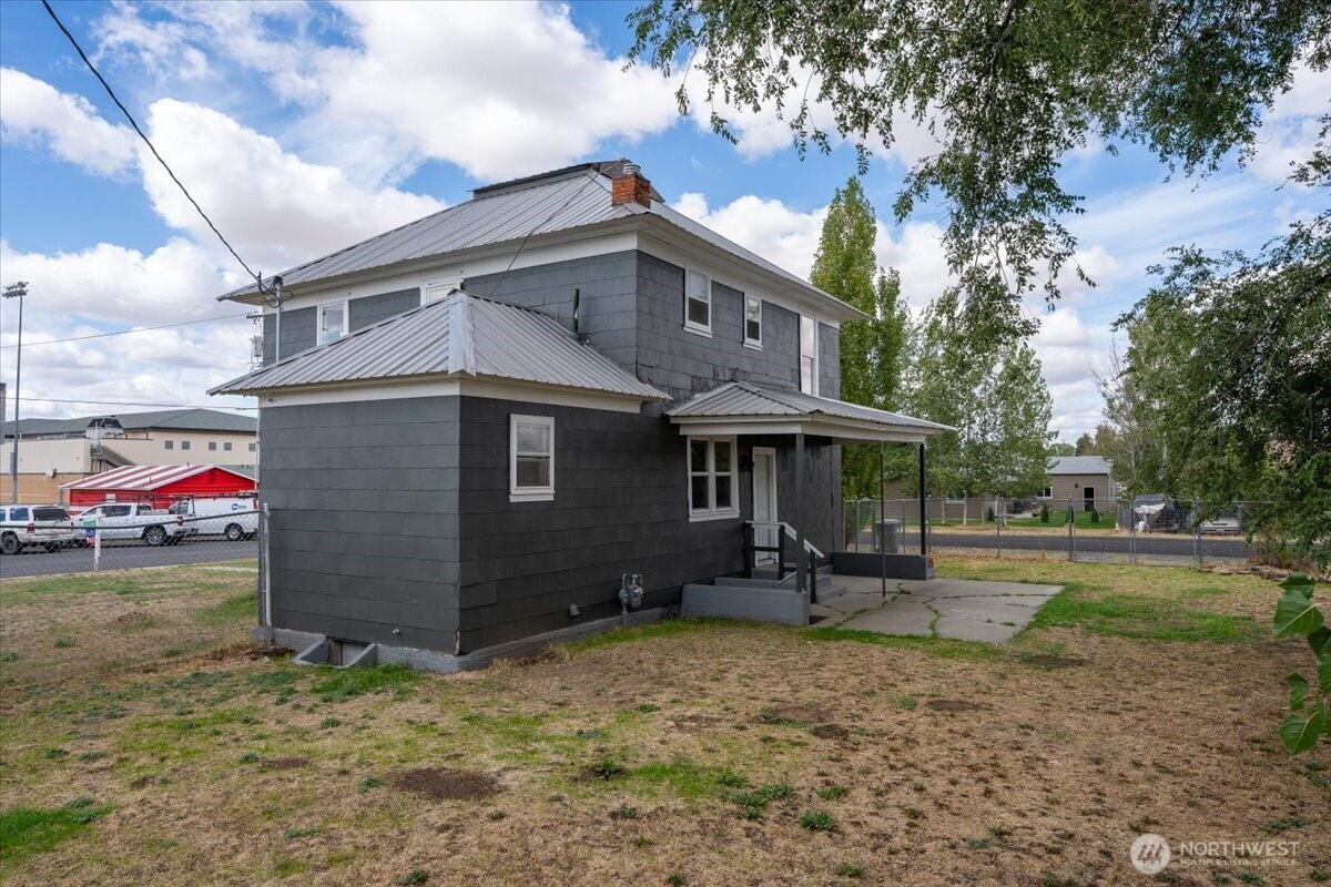 1201 5th Street Property Photo 32