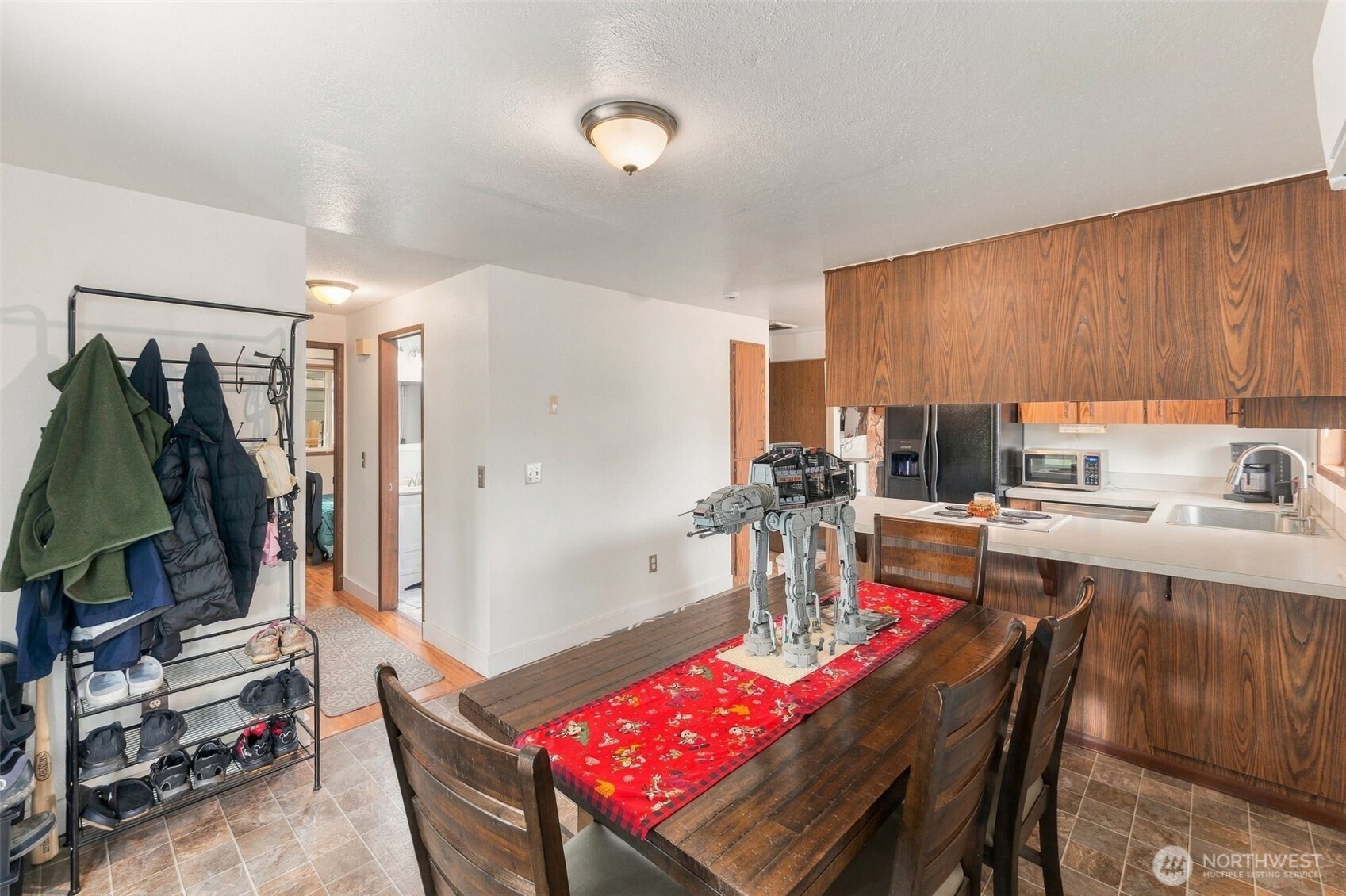 9001 E E Street Property Photo 12