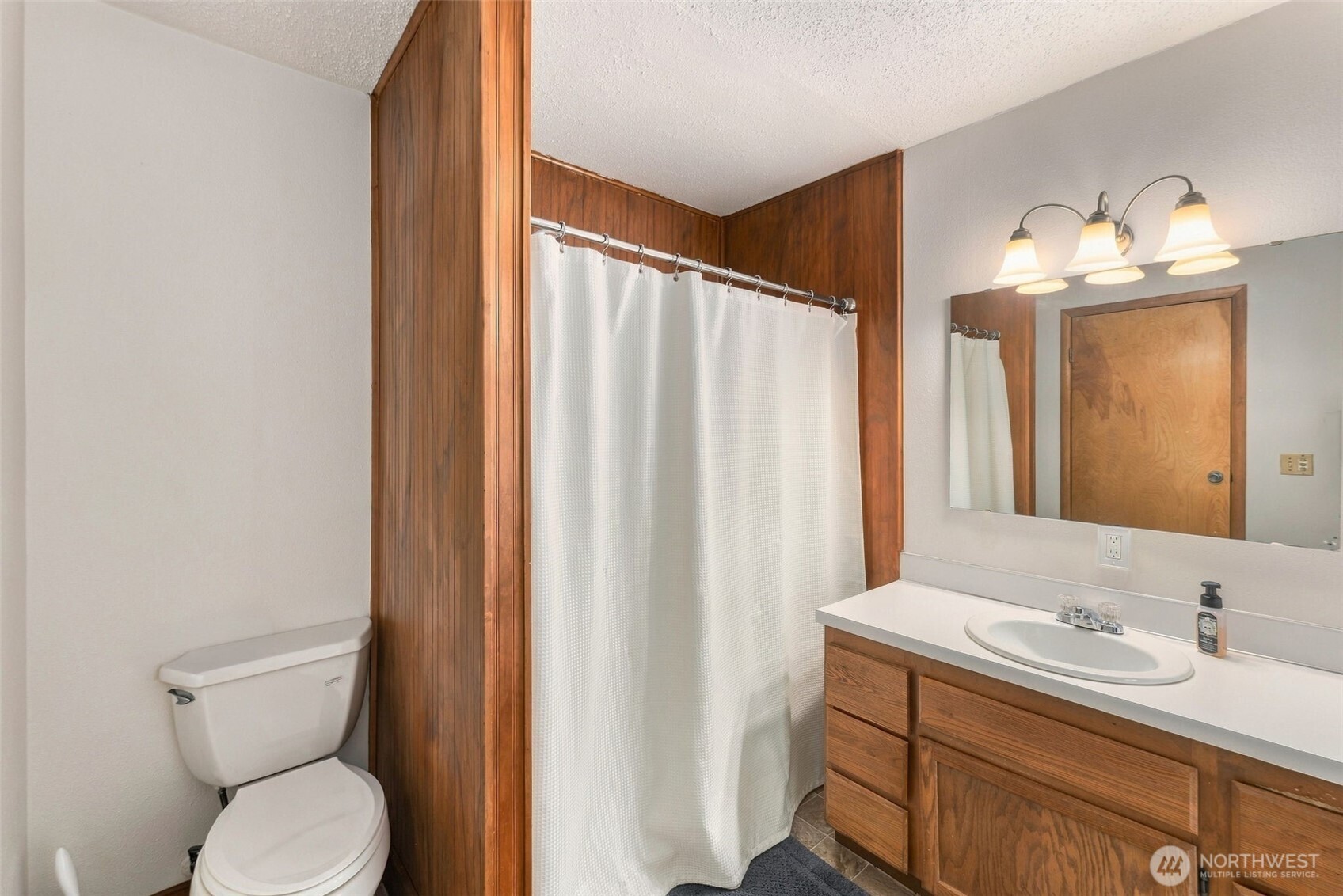 9001 E E Street Property Photo 17
