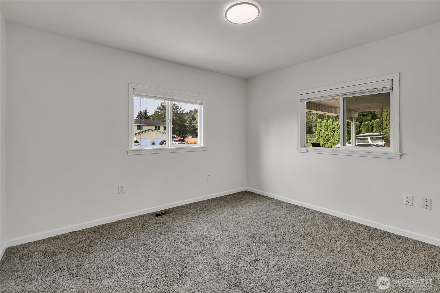 206 Silver Lane Property Photo 15
