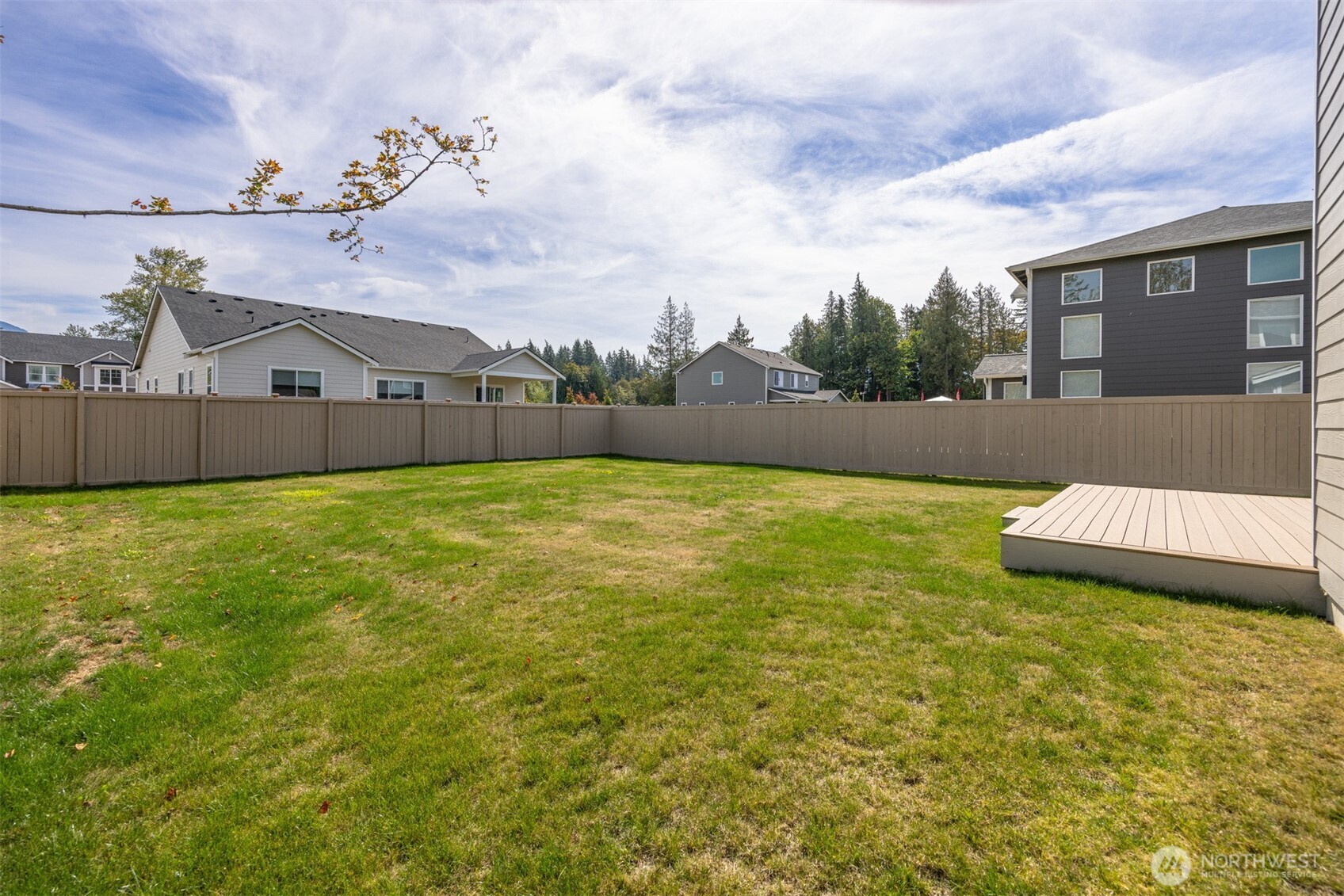 224 N 54th Place Property Photo 10