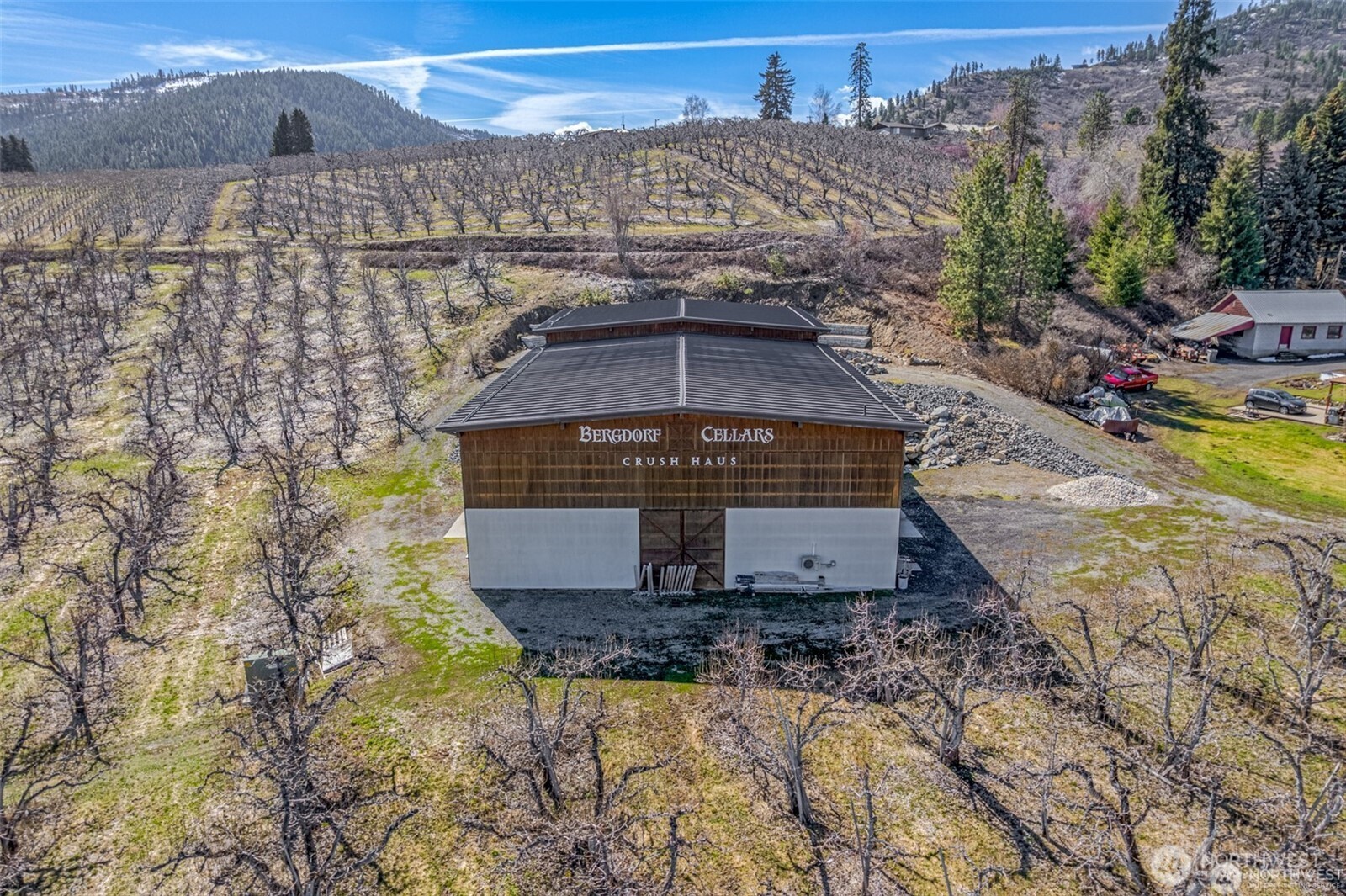 8077 Green Road Property Photo 1
