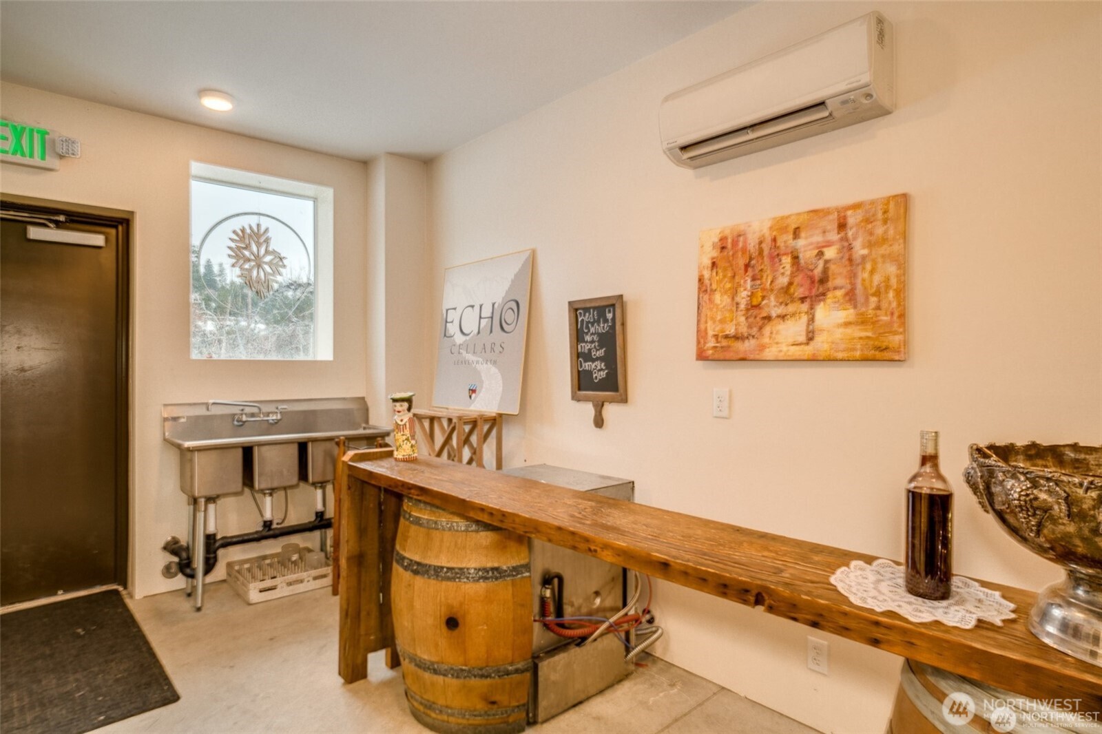 8077 Green Road Property Photo 10