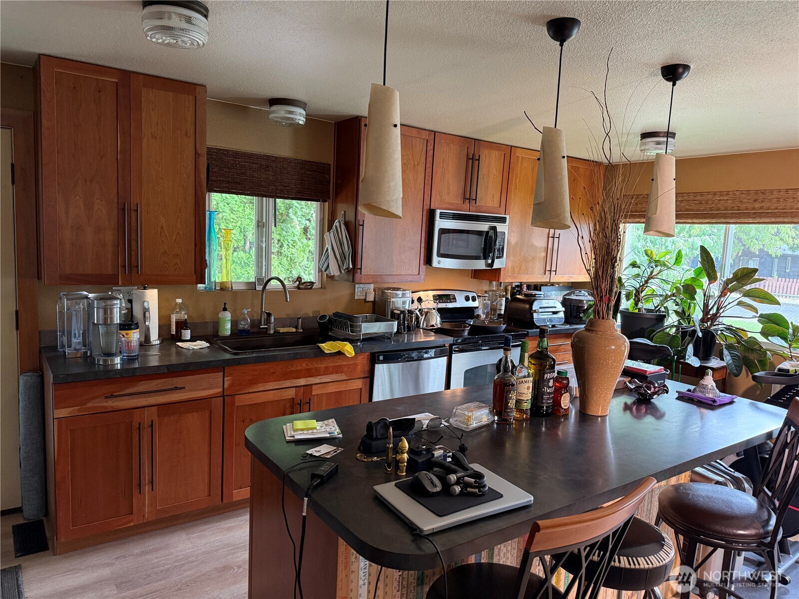 511 W 13th Avenue Property Photo 3