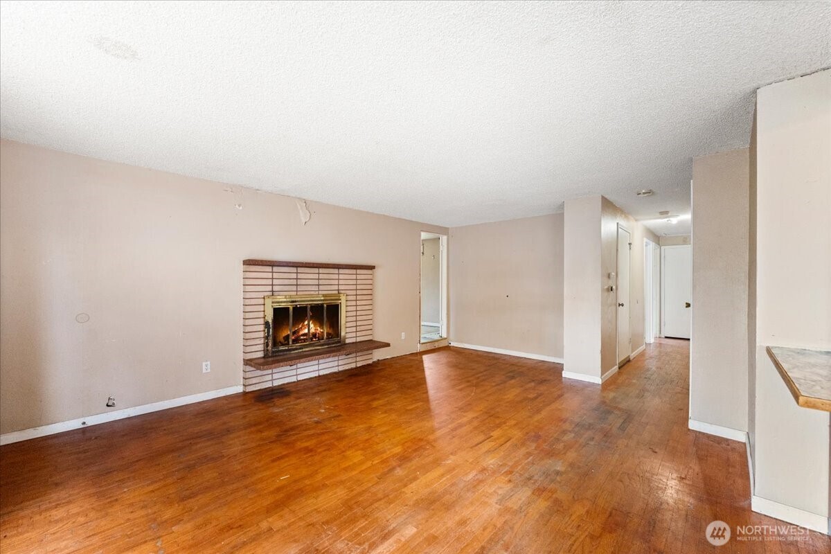 29440 18th Avenue Property Photo 6