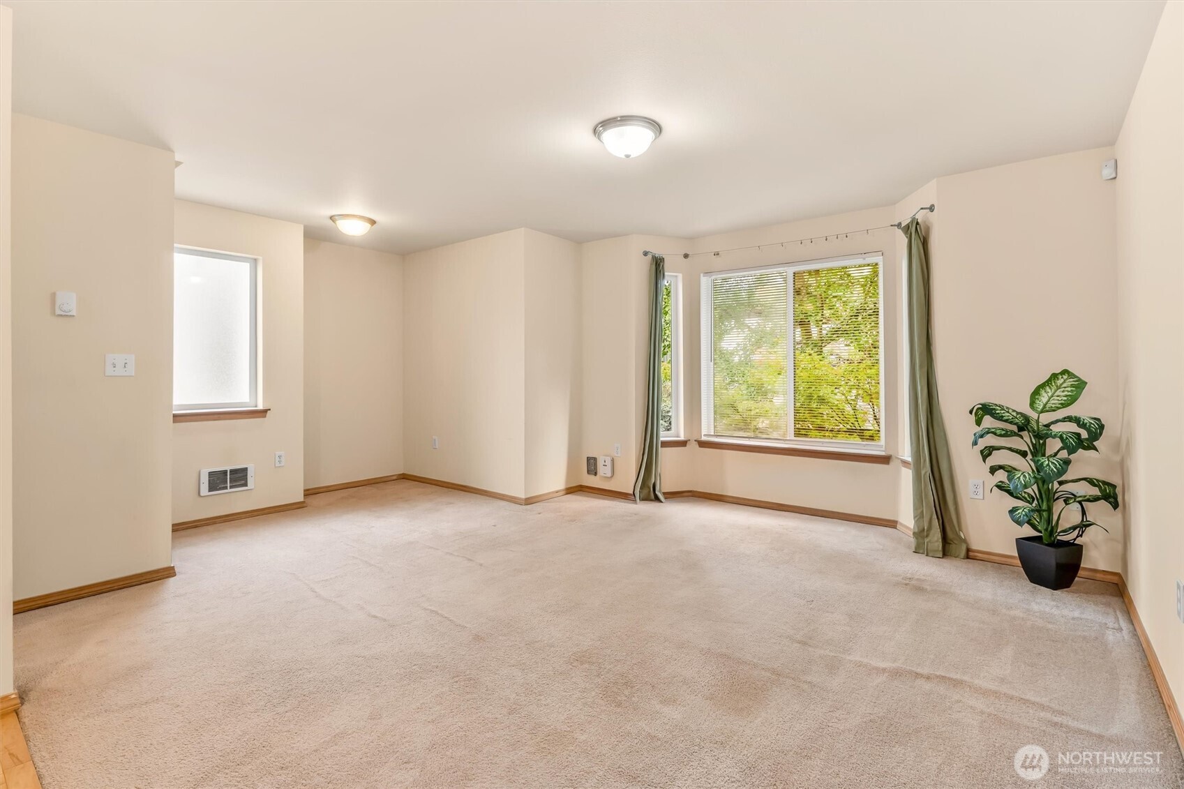 8810 Delridge Way A Property Photo 3