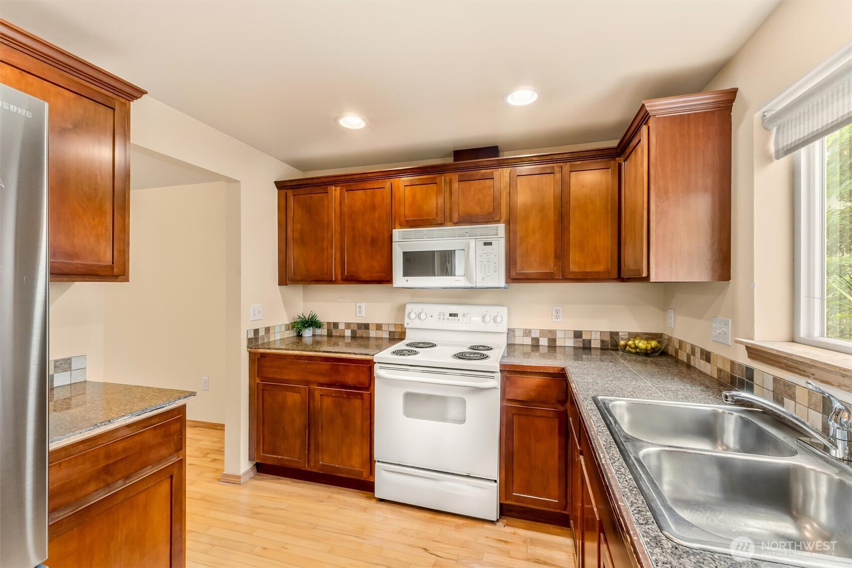 8810 Delridge Way A Property Photo 7