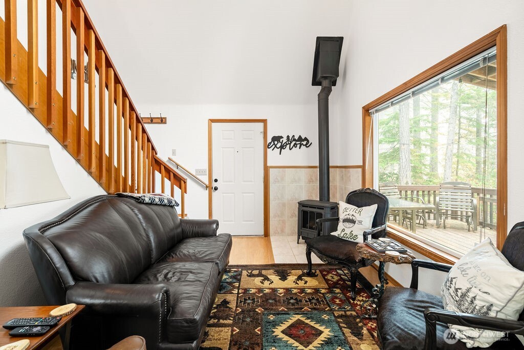 411 N Mt Seattle Way Property Photo 20