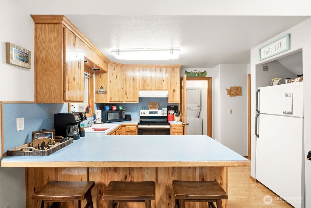 411 N Mt Seattle Way Property Photo 23