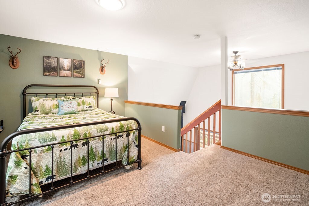 411 N Mt Seattle Way Property Photo 30