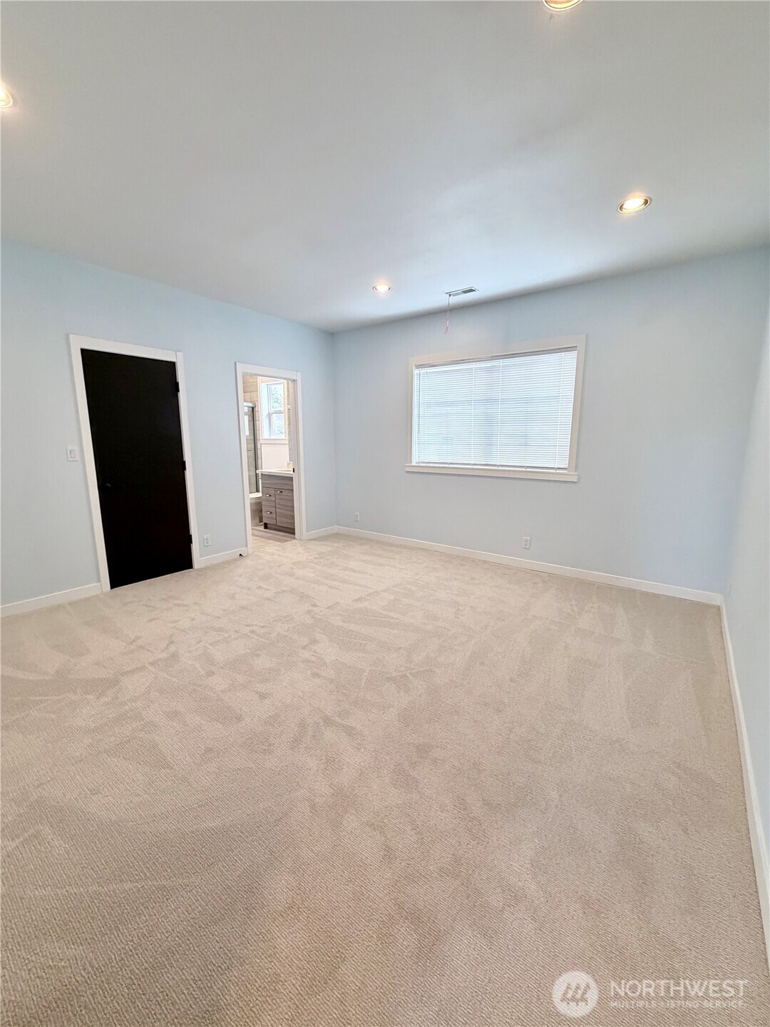 2305 S Brandon Street Property Photo 9