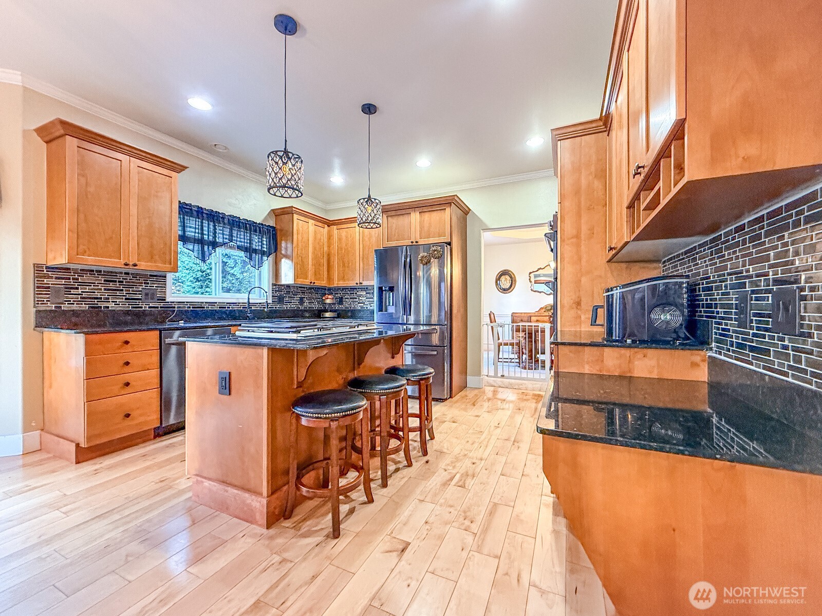 17016 27th Street Property Photo 2
