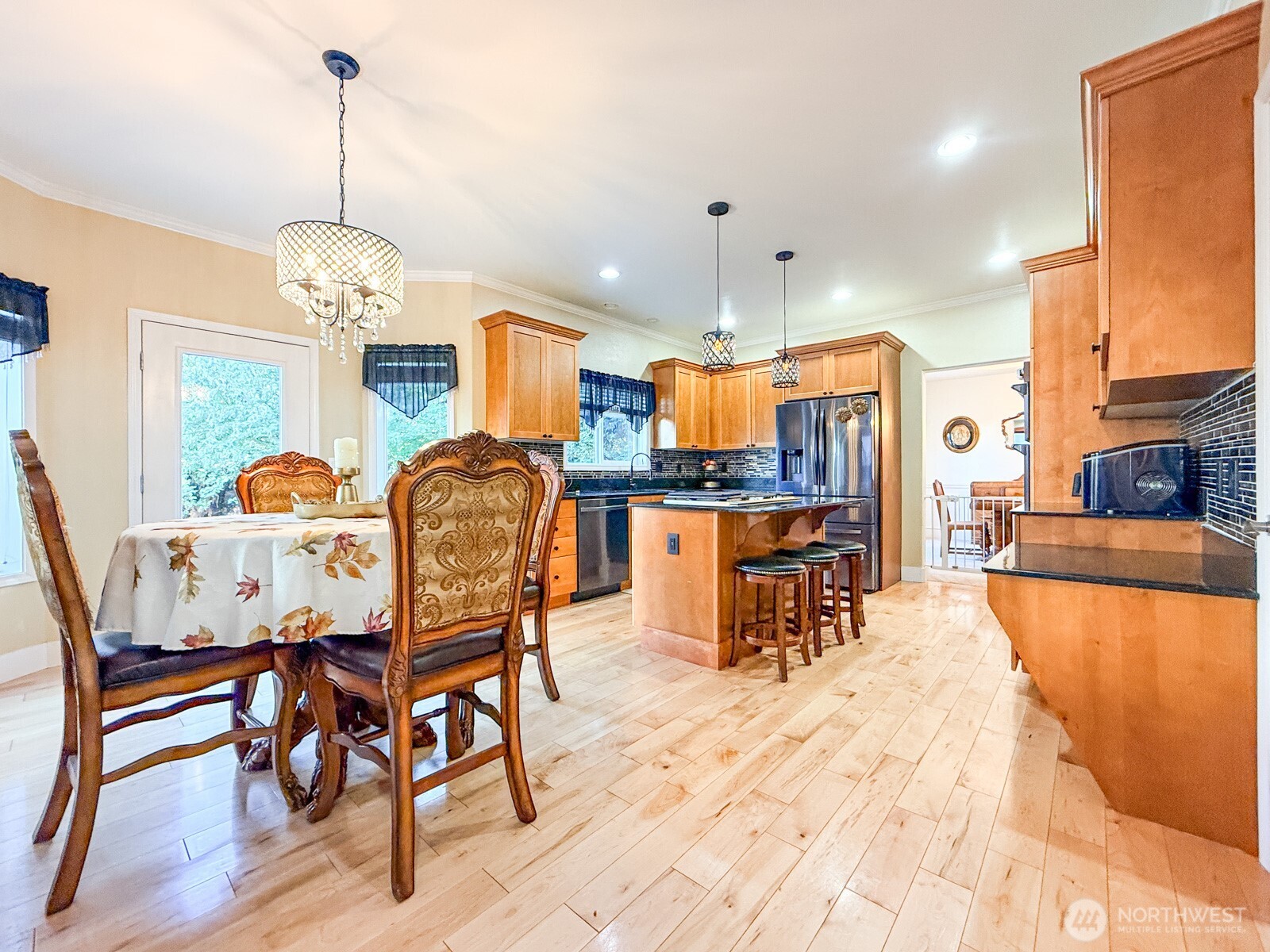 17016 27th Street Property Photo 11