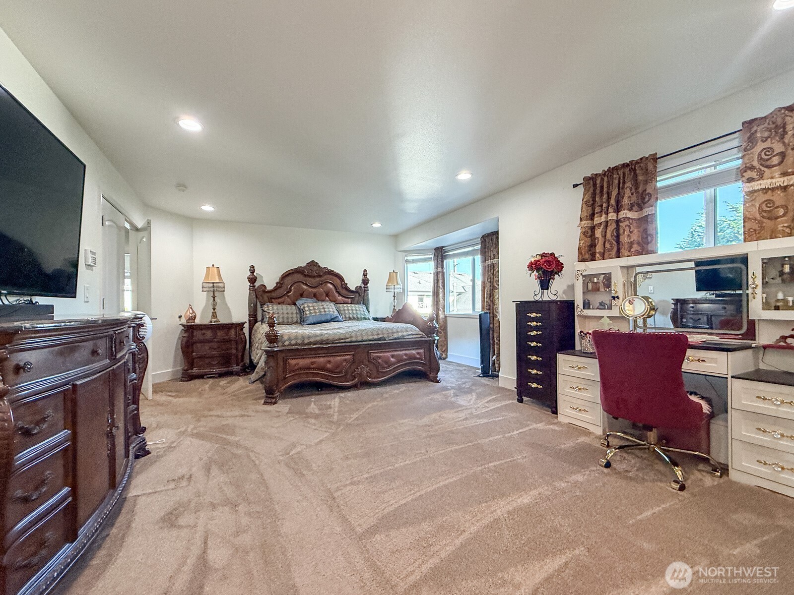 17016 27th Street Property Photo 19