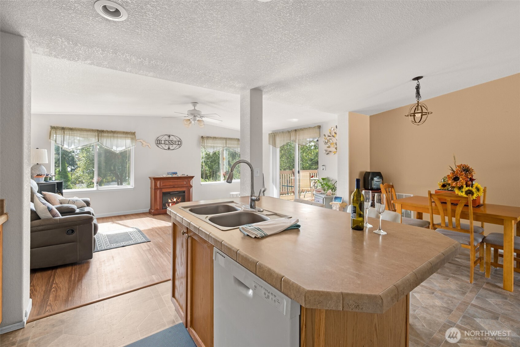 819 Gabrielson Road Property Photo 11
