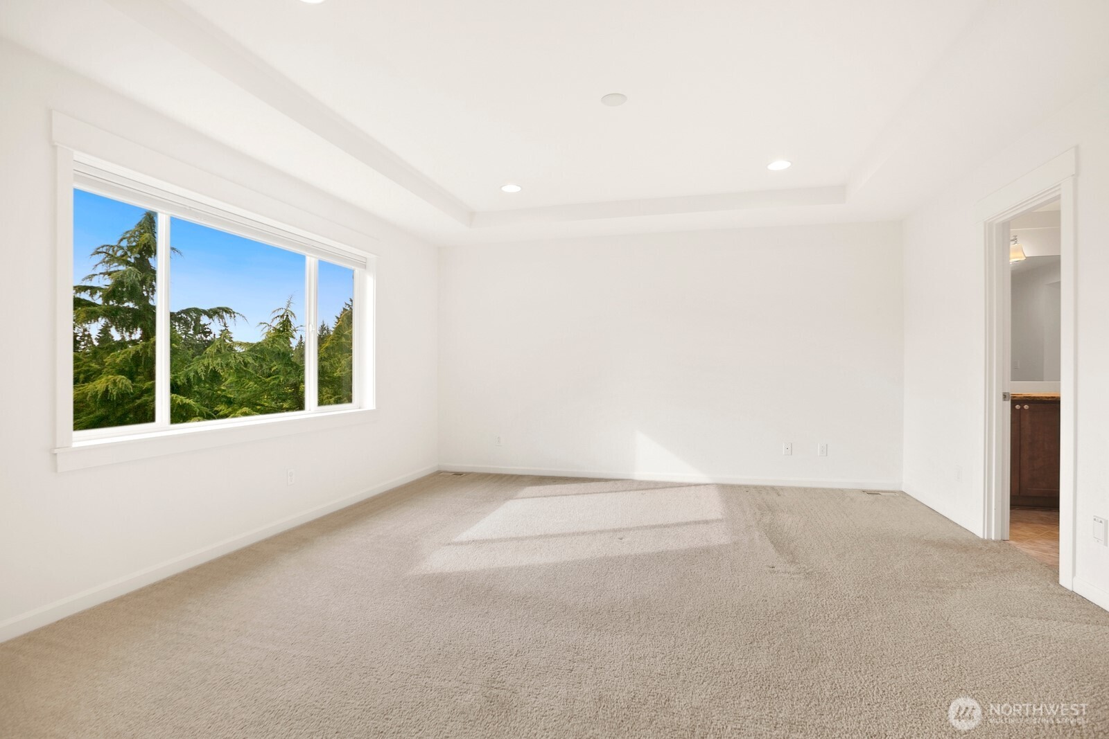 14017 Se 21st Place Property Photo 8