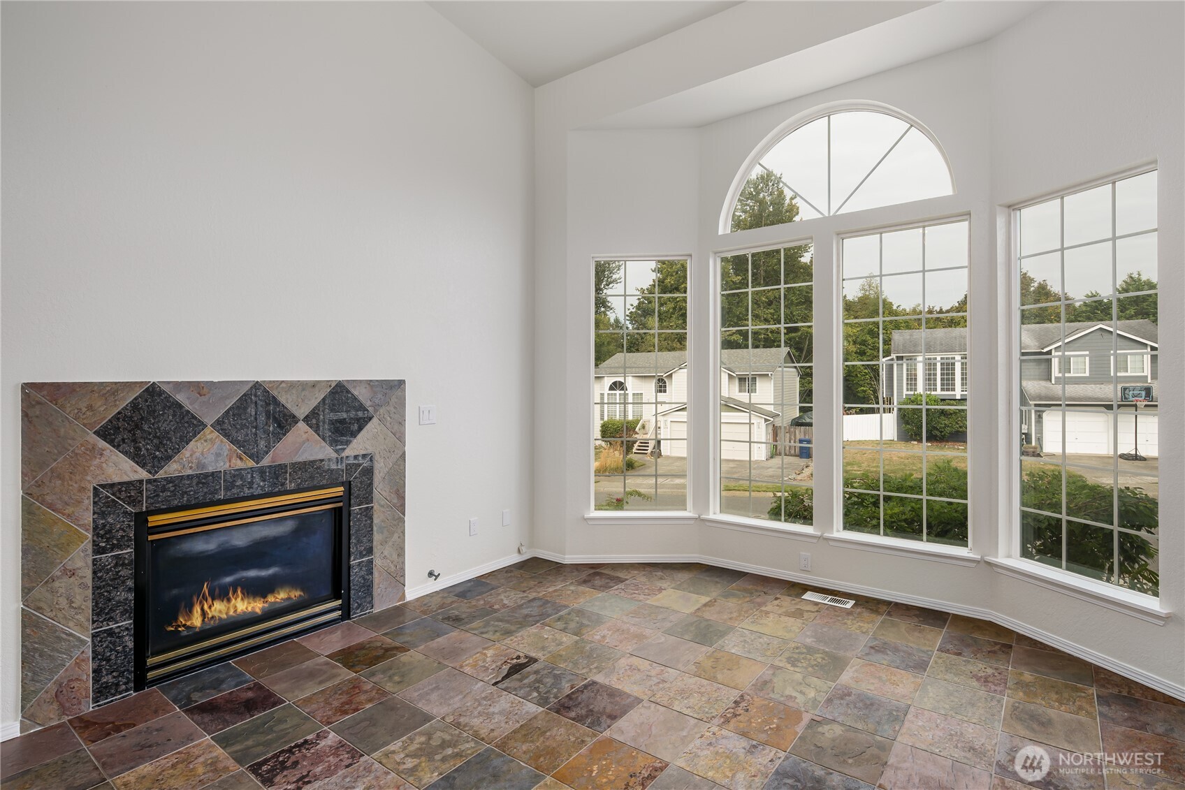 1217 85th Drive Property Photo 8