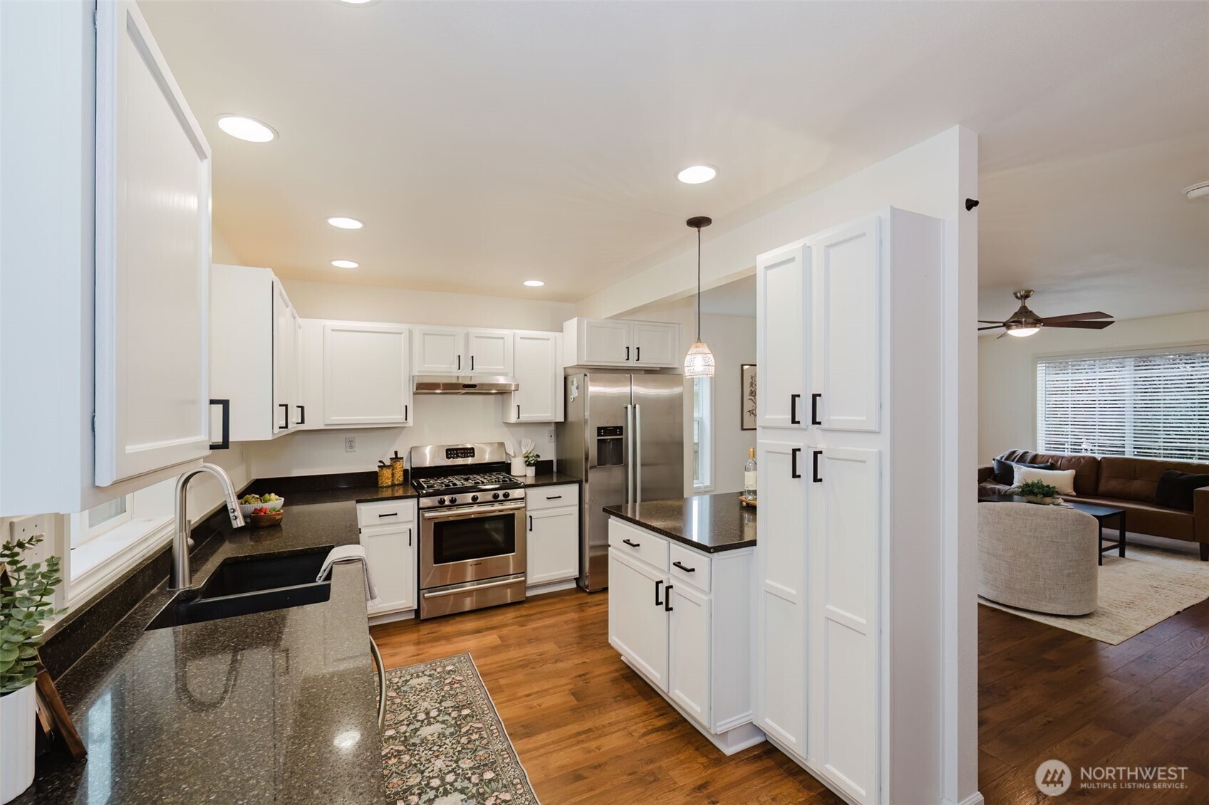 5781 Gateway Lane Property Photo 13
