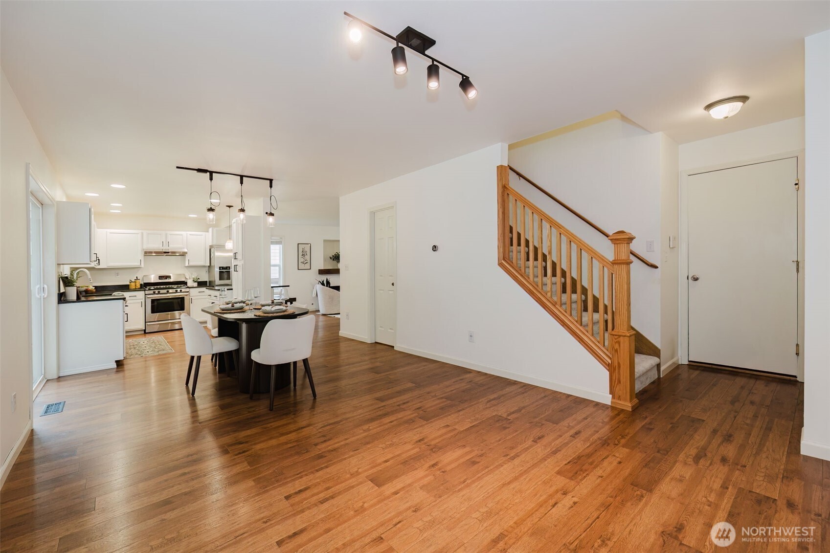 5781 Gateway Lane Property Photo 16