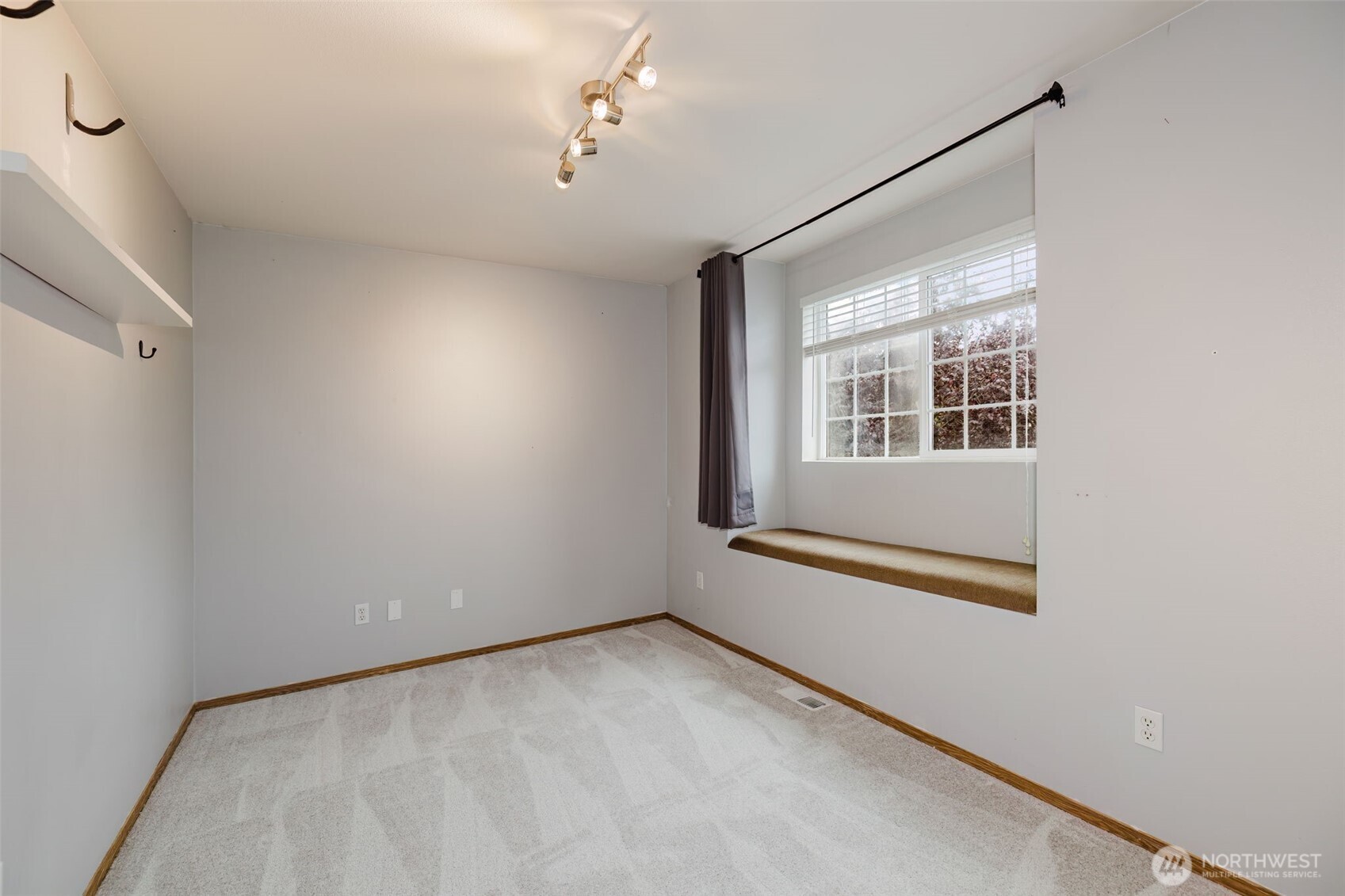 5781 Gateway Lane Property Photo 26