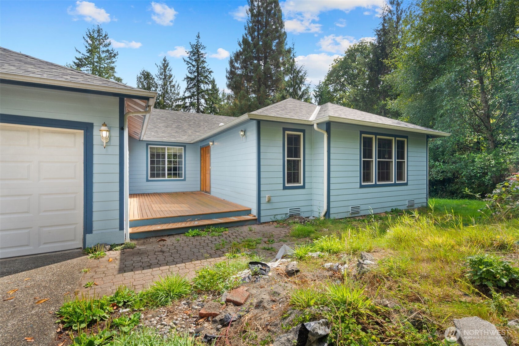6037 Ne Whale Dancer Court Property Photo 2