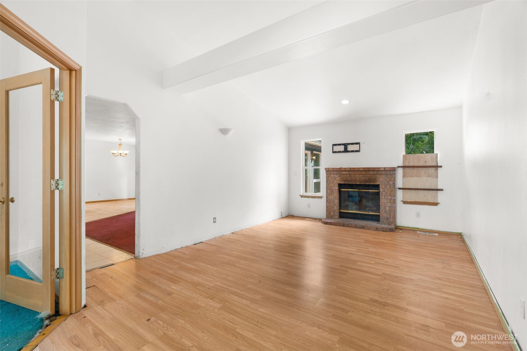 6037 Ne Whale Dancer Court Property Photo 6