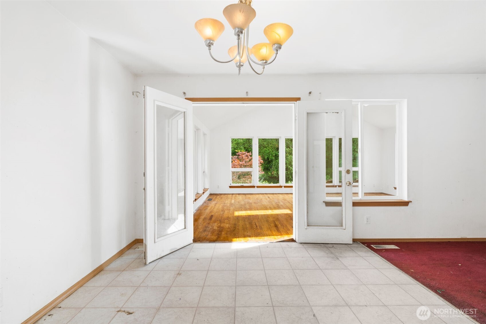 6037 Ne Whale Dancer Court Property Photo 15