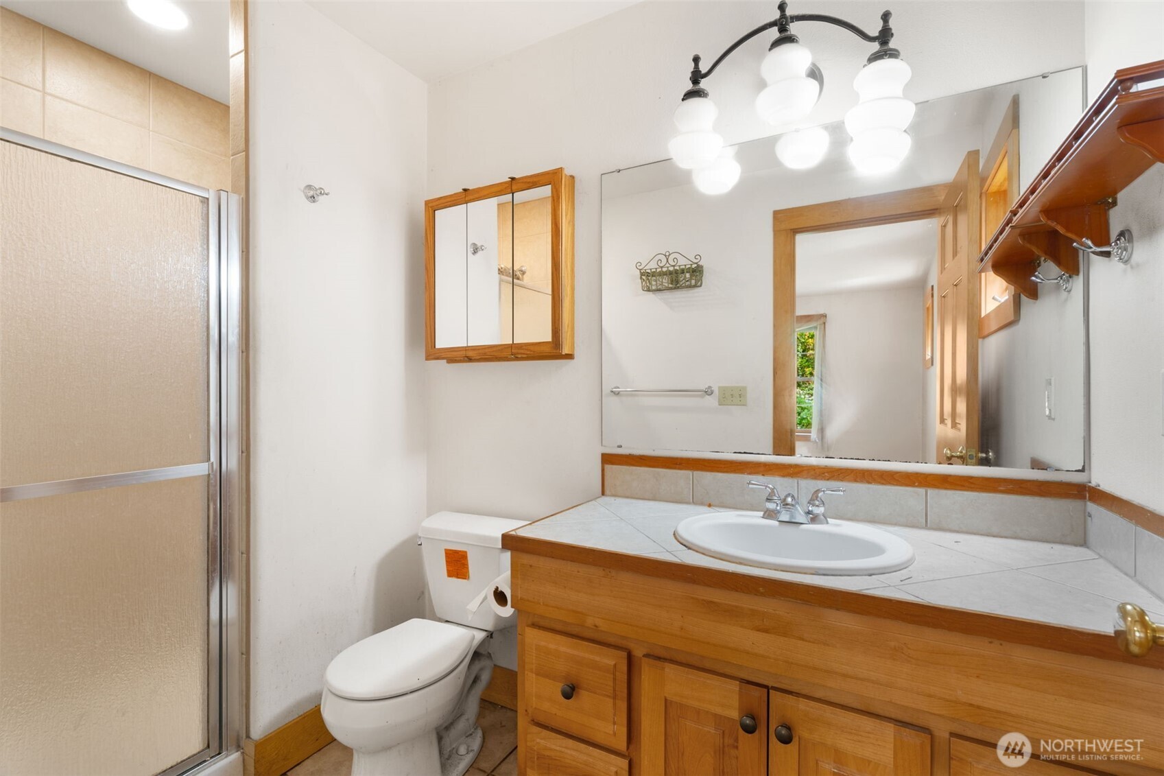 6037 Ne Whale Dancer Court Property Photo 22