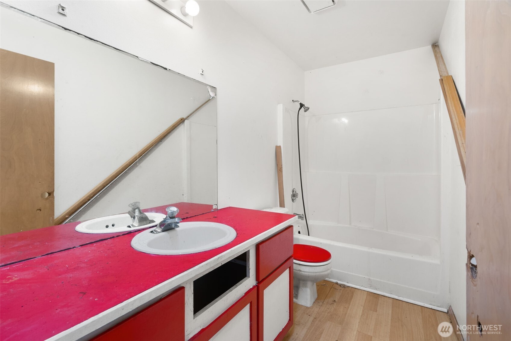 6037 Ne Whale Dancer Court Property Photo 27