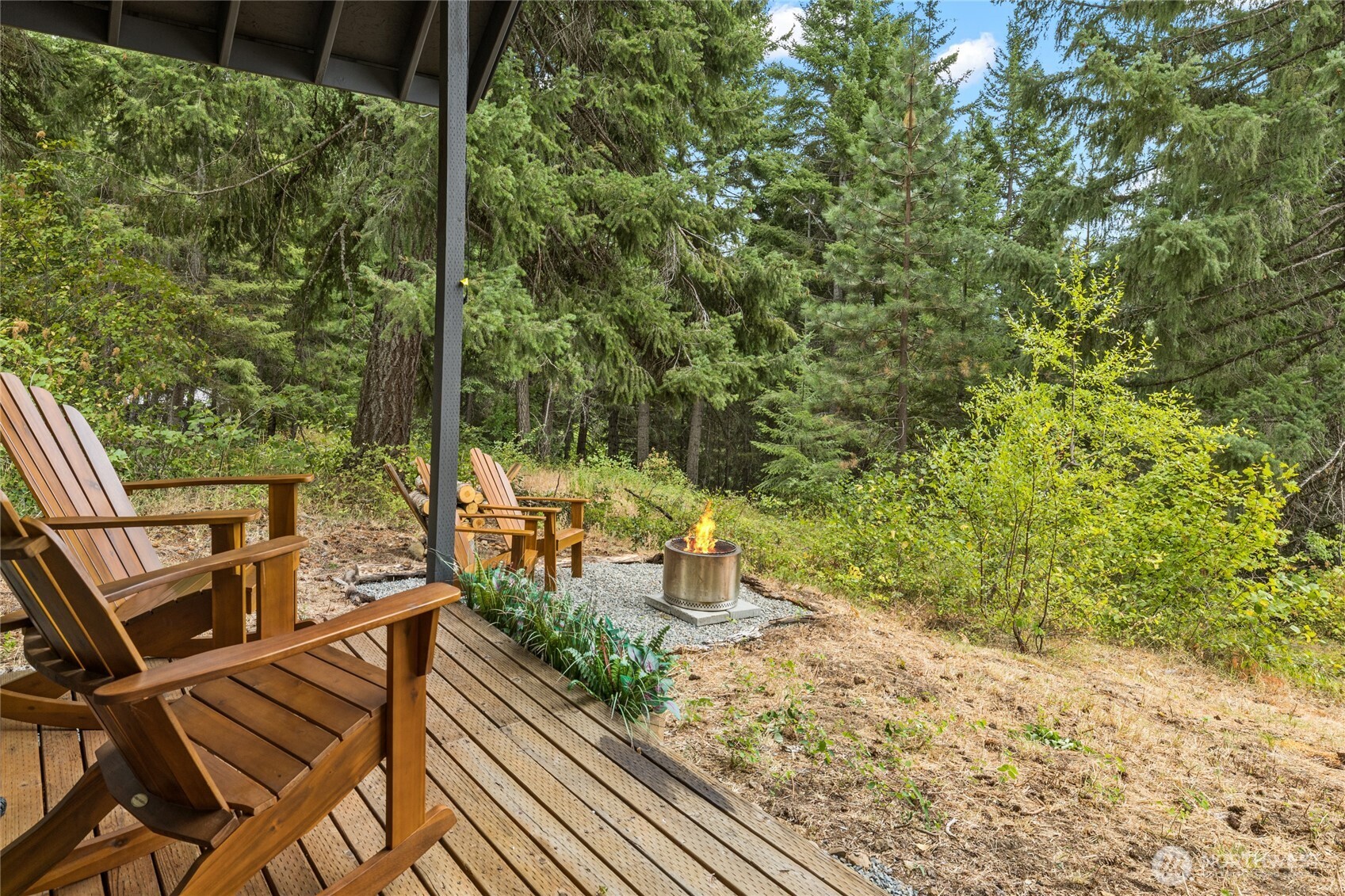 1000 Heron Drive Property Photo 8