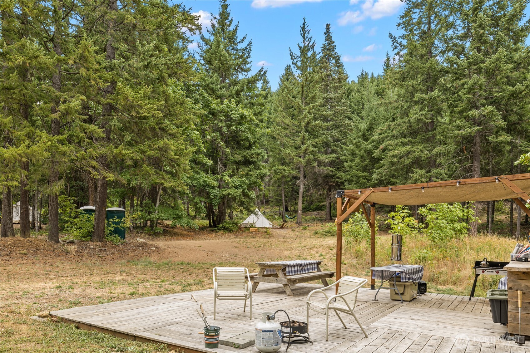 1000 Heron Drive Property Photo 14