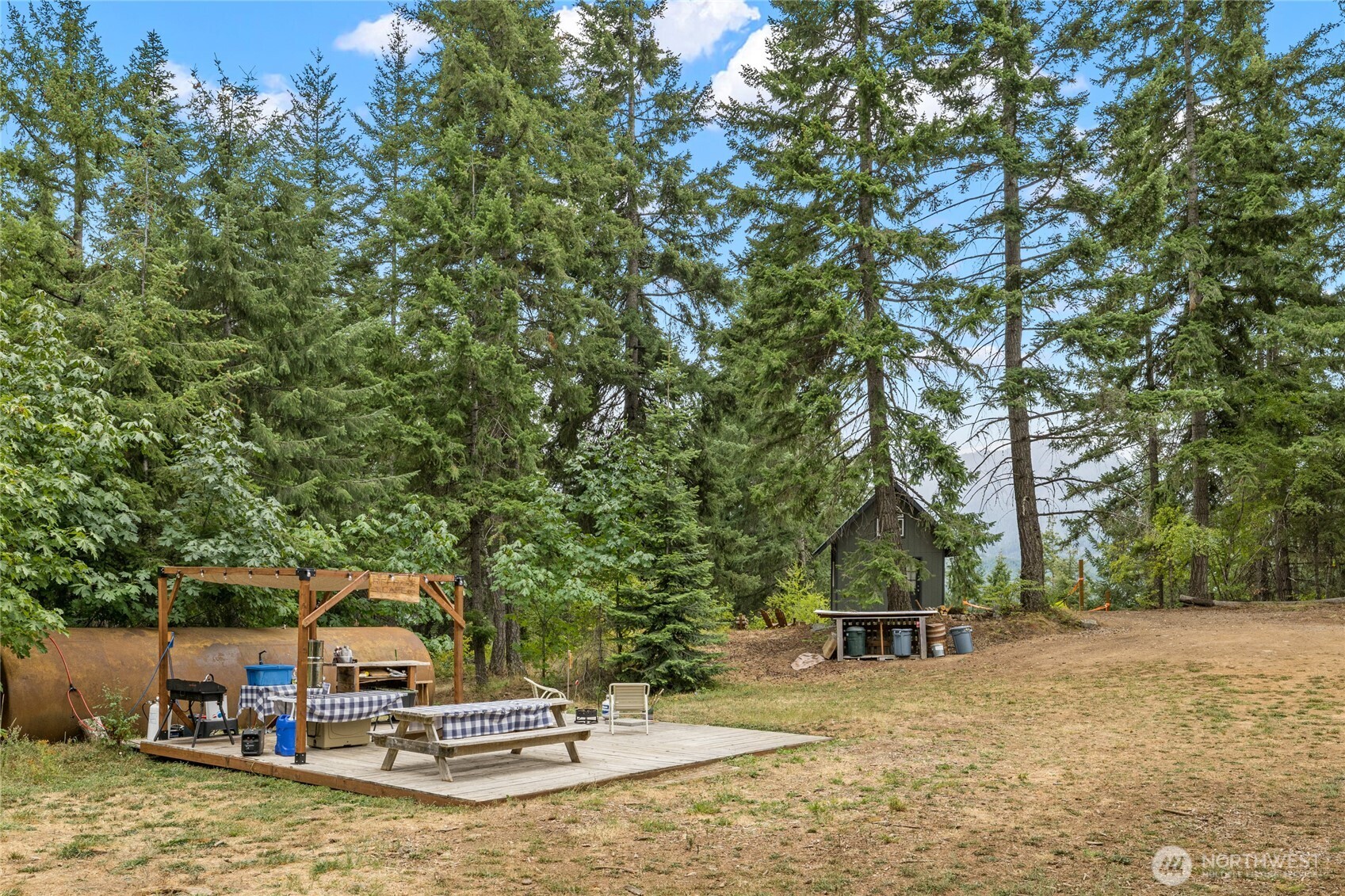 1000 Heron Drive Property Photo 15