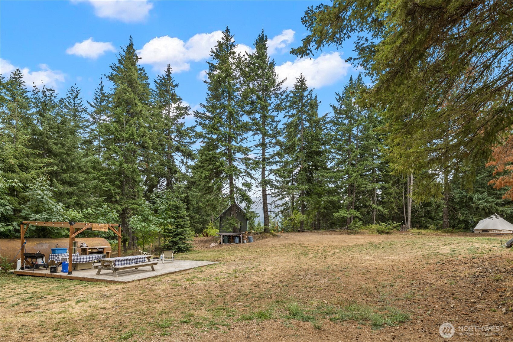 1000 Heron Drive Property Photo 16