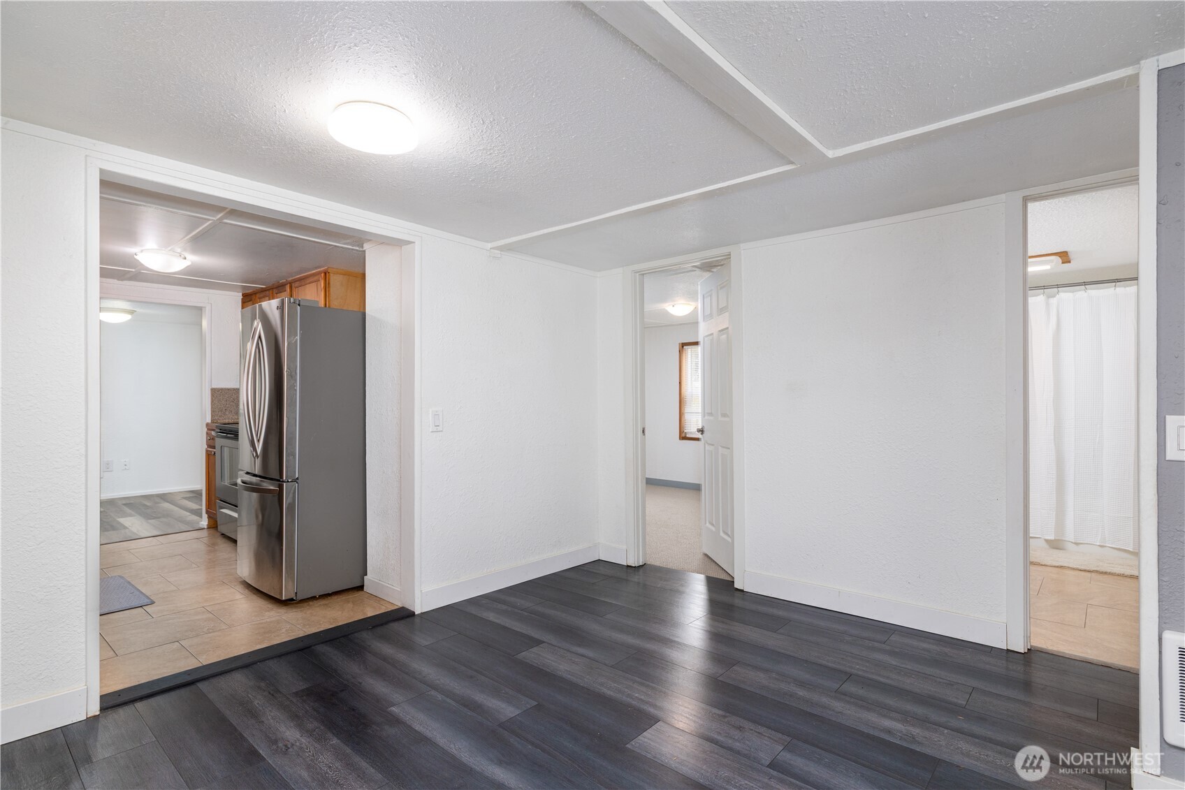 617 W H Street Property Photo 5