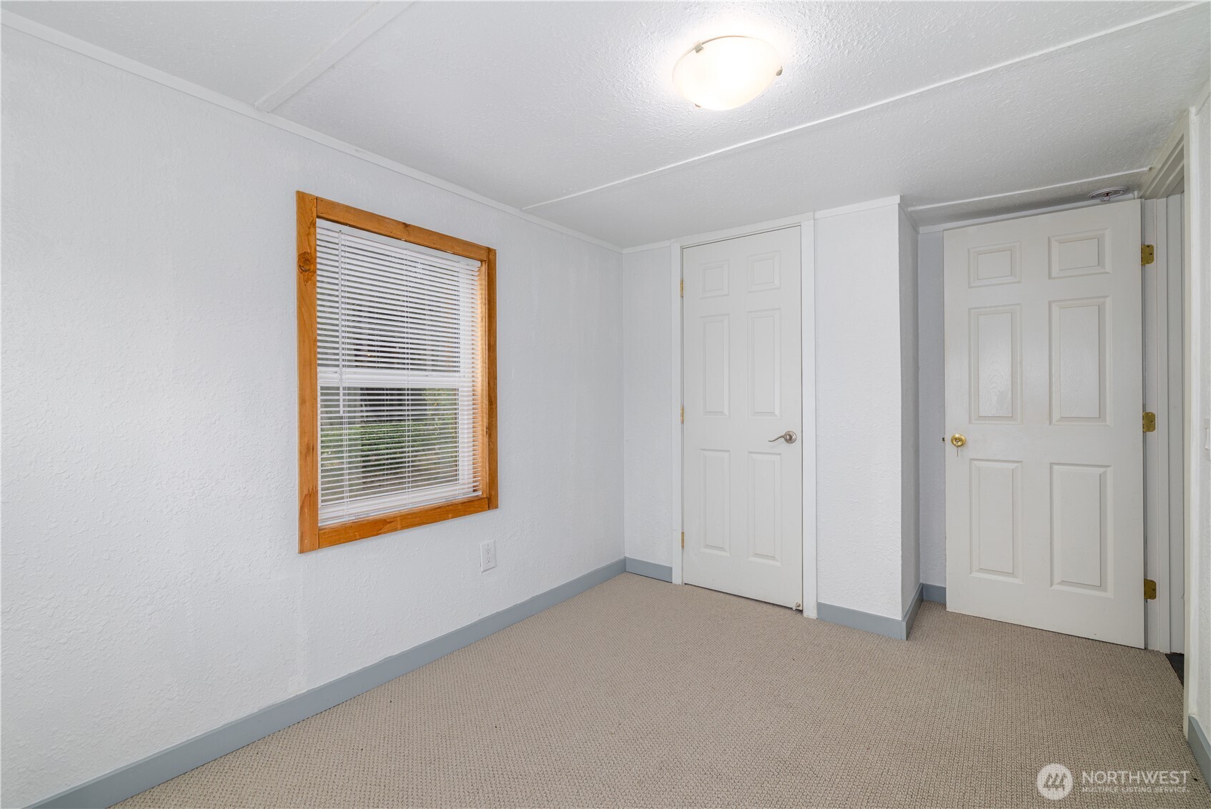 617 W H Street Property Photo 7