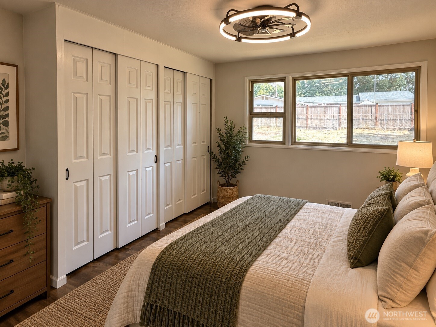 9015 Hipkins Road Property Photo 10