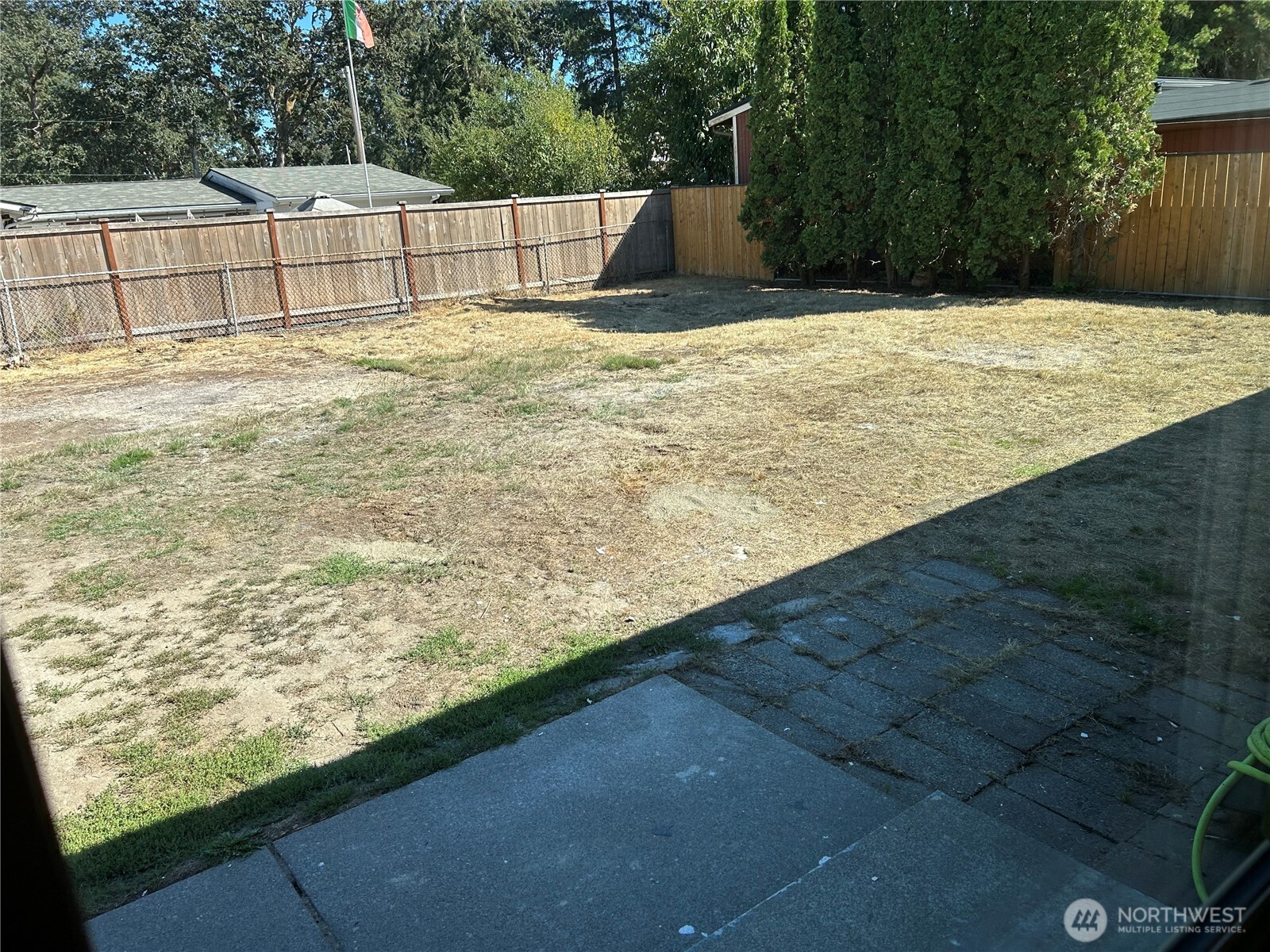 9015 Hipkins Road Property Photo 17