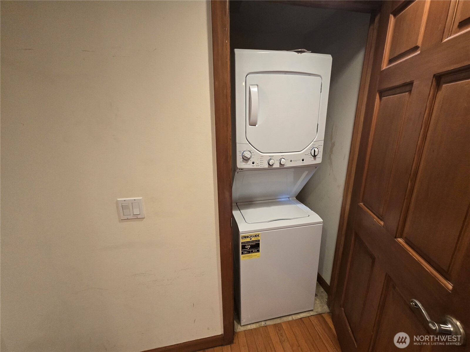 6819 Weedin Place Property Photo 14