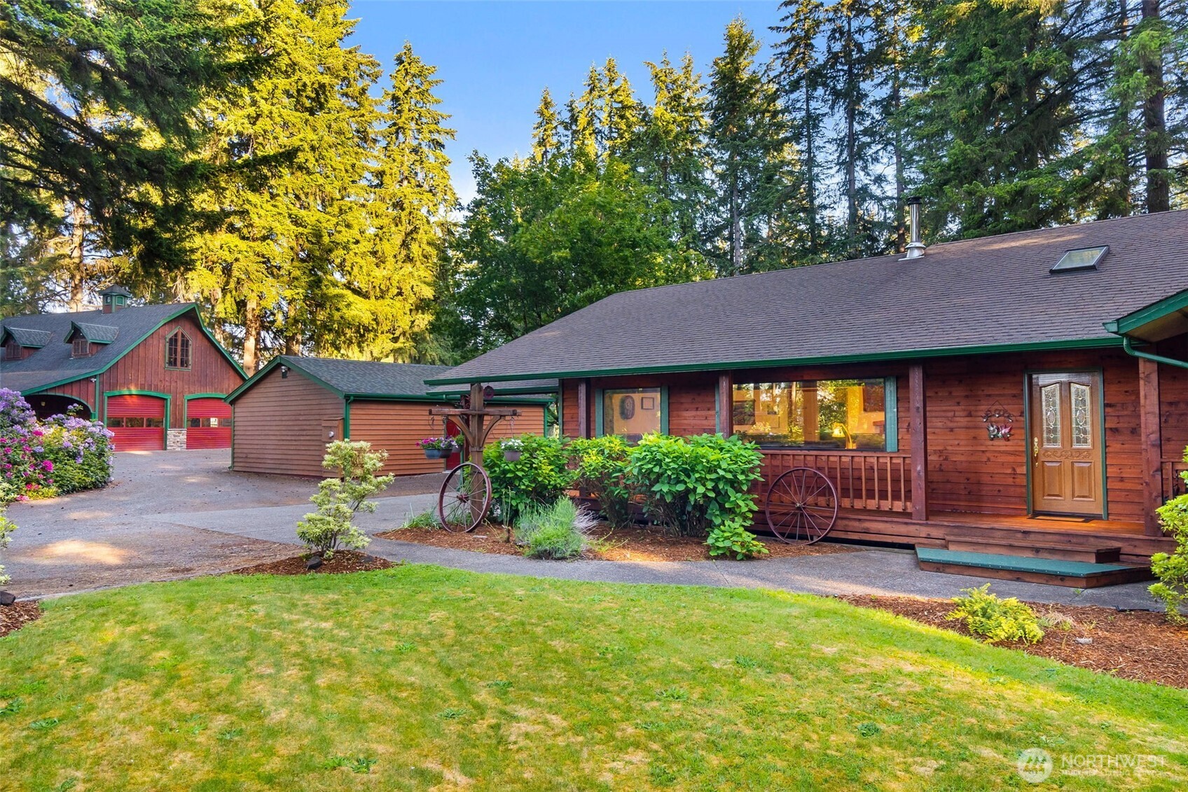 17104 Old Highway 99 Property Photo 1