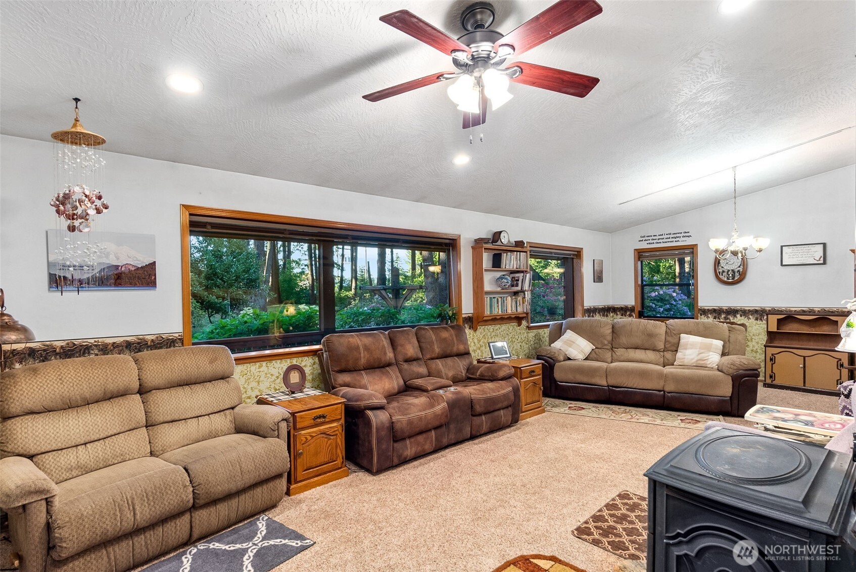 17104 Old Highway 99 Property Photo 17