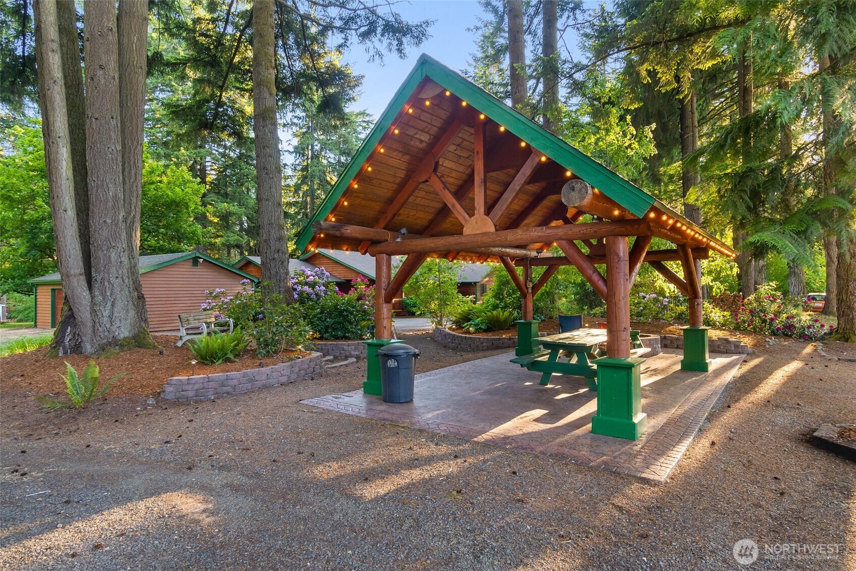 17104 Old Highway 99 Property Photo 22
