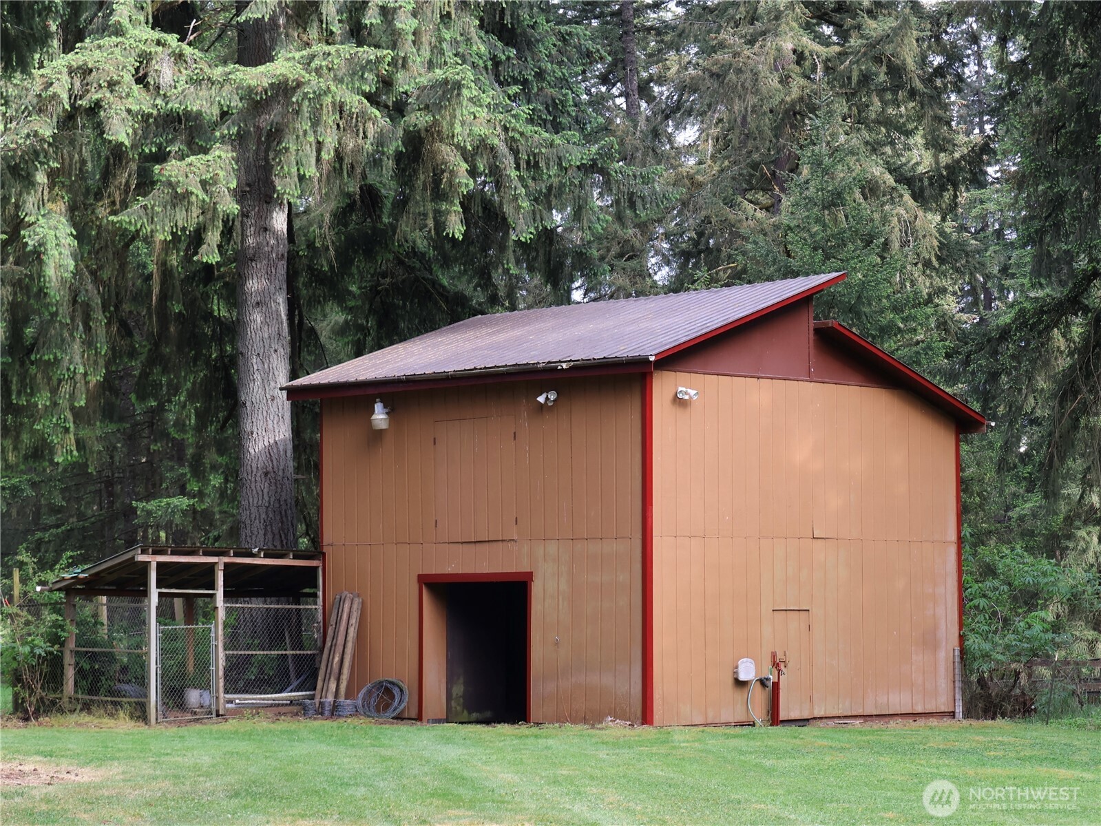 17104 Old Highway 99 Property Photo 27