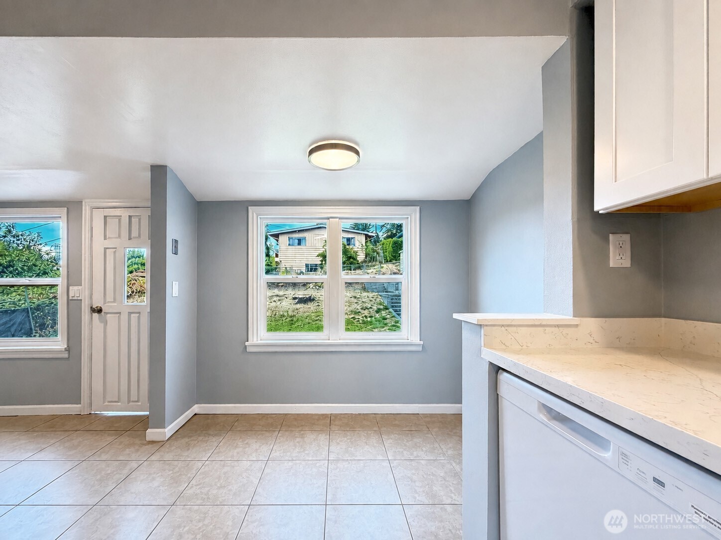 574 Bronson Way Property Photo 12