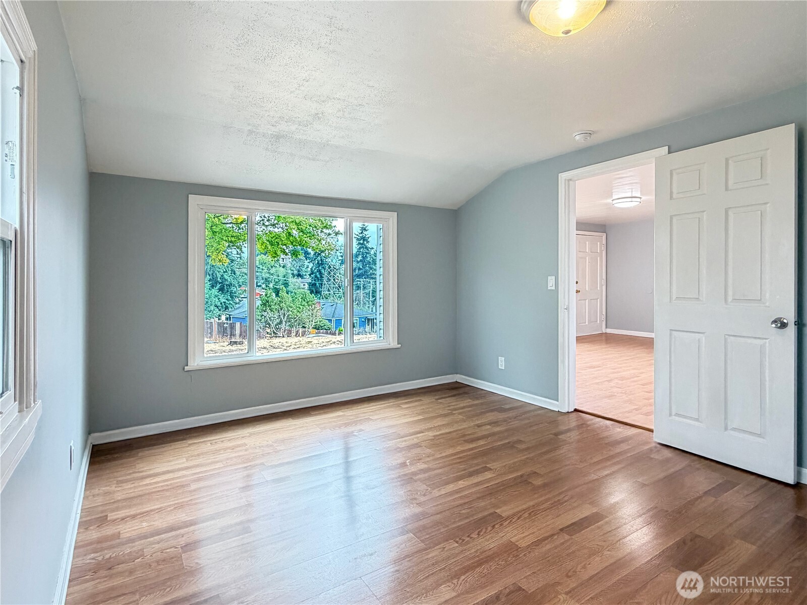 574 Bronson Way Property Photo 17
