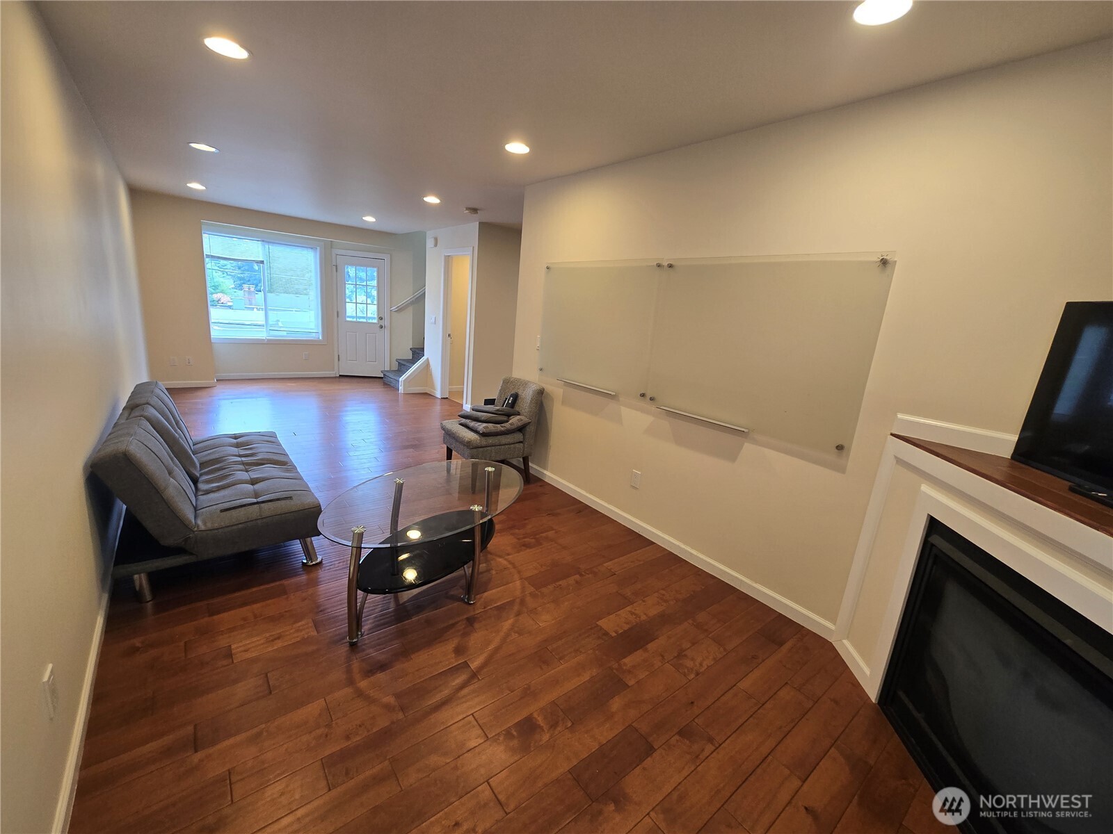 5802 Roosevelt Way Property Photo 4