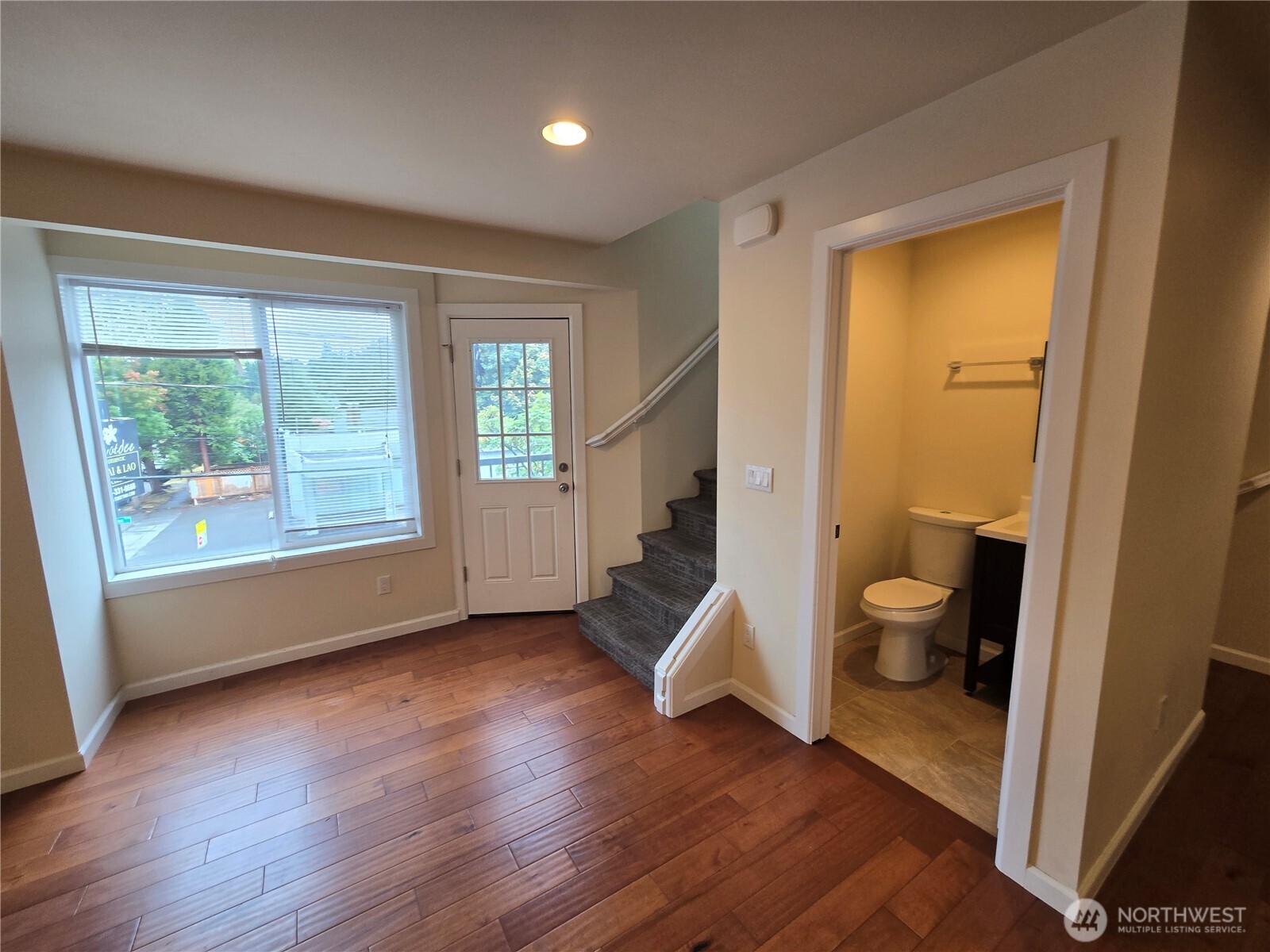 5802 Roosevelt Way Property Photo 5