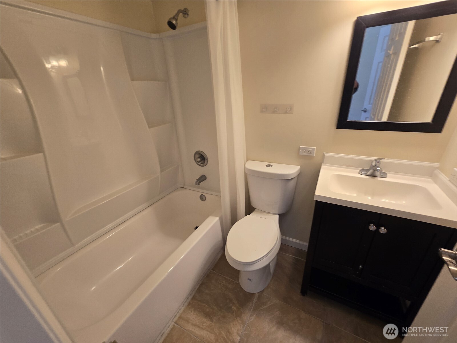 5802 Roosevelt Way Property Photo 10